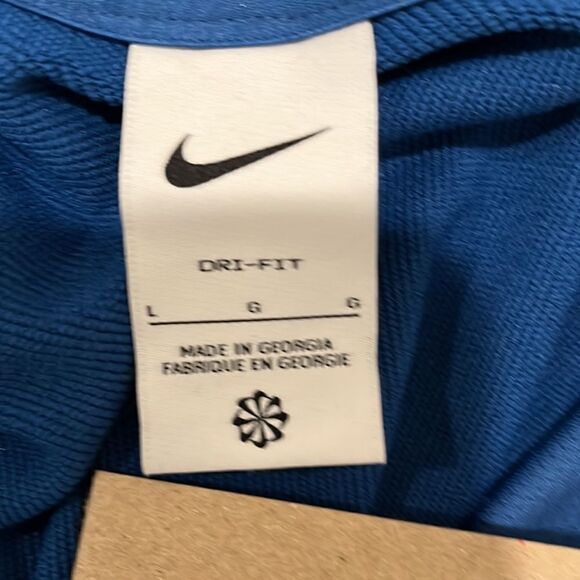 NWT-Nike hoodie w/ pockets - Picture 7 of 8